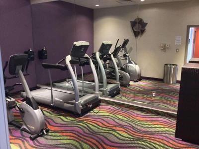 Days Inn Suites by Wyndham Bonita Springs