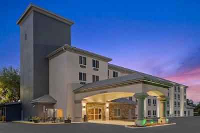 Spark by Hilton Orlando near SeaWorld