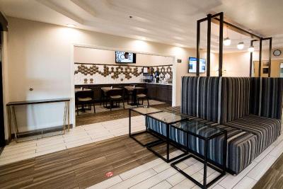SureStay Plus by Best Western Topeka Northwest