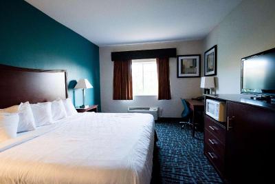 SureStay Plus by Best Western Topeka Northwest