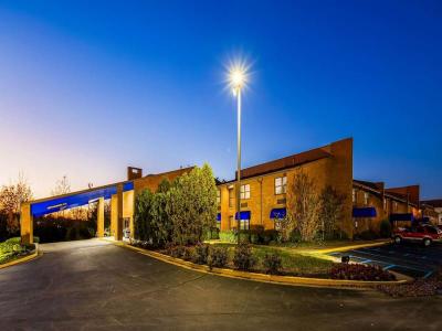 Red Roof Inn Lexington - Hamburg