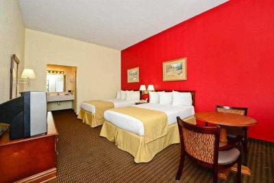 Manchester Heritage Inn & Suites