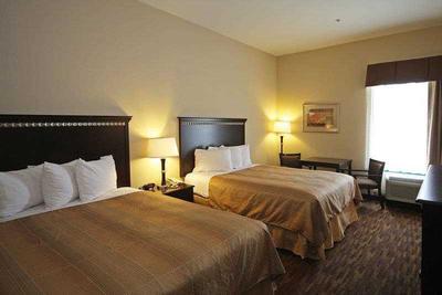 Super 8 Natchez