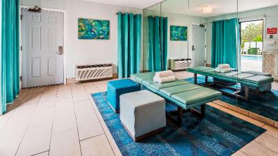 SureStay by Best Western Kansas City Country Inn N