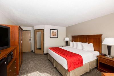 Ramada by Wyndham Platte City KCI Airport