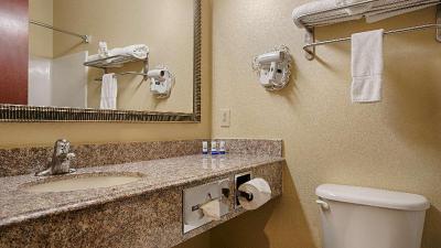 Best Western Plus Springfield Airport Inn
