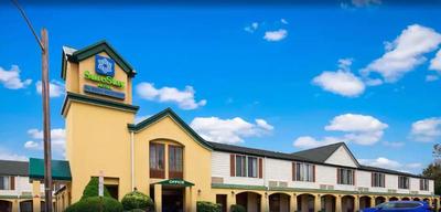 Surestay Hotel By Best Western East Brunswick