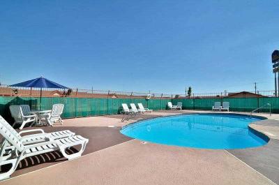 Best Western Western Skies Inn