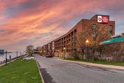 Best Western Plus Oswego Hotel and Conference Cent