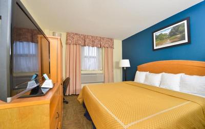 Midtown Convention Center Hotel