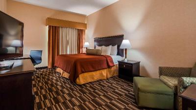 Best Western Plus Victor Inn & Suites
