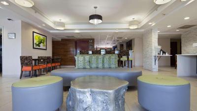B/W Plus Huntersville Inn & Suites Near Lake Norma