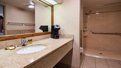 Eagle Suites OKC Airport