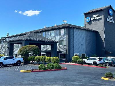 Best Western Cascade Inn & Suite