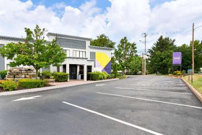 Spark by Hilton Hummelstown Hershey