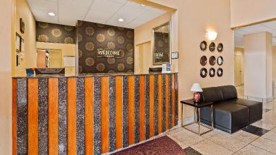 Best Western Plus New Cumberland Inn & Suites