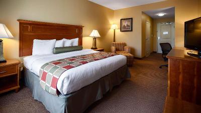 Best Western Plus University Park Inn & Suites