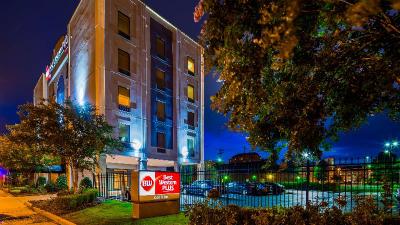Best Western Plus Gen X Inn