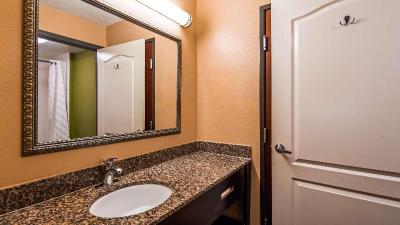 Best Western Plus Gen X Inn