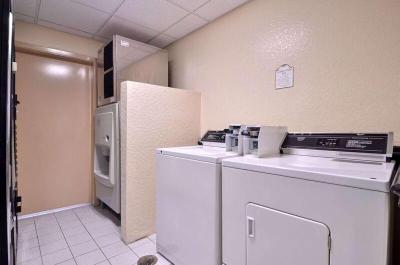 Best Western Plus Northwest Inn & Suites