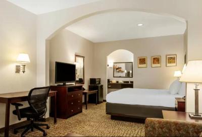 Quality Inn & Suites North Houston