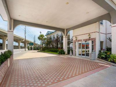 Quality Inn & Suites North Houston