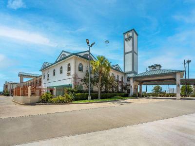 Quality Inn & Suites North Houston