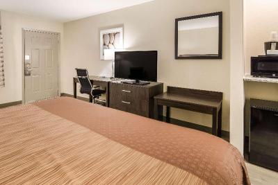 Quality Inn & Suites Dallas-Cityplace