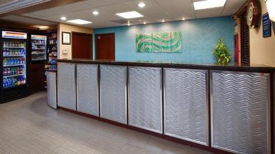 Days Inn & Suites by Wyndham Sam Houston Tollway