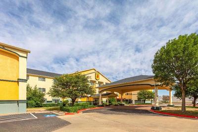 Super 8 by Wyndham Lubbock West
