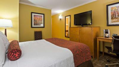 Best Western Plus Windjammer Inn & Conference Cent