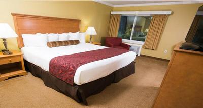 Best Western Plus Windjammer Inn & Conference Cent