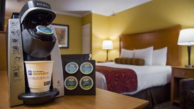 Best Western Plus Windjammer Inn & Conference Cent