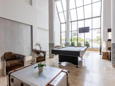 Regency Miami Airport, by Sonesta