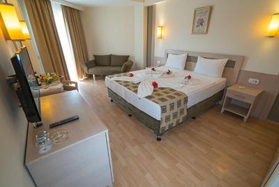 Side Breeze Hotel