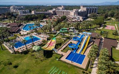 Crystal Tat Beach Golf Resort & Spa