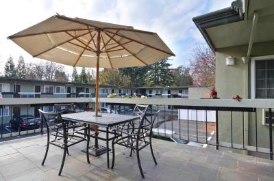 Best Western University Lodge