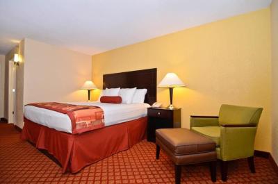 Best Western Plus Parkway Hotel