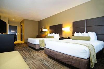 Best Western Plus Night Watchman Inn & Suites