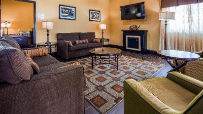 Red Roof Inn & Suites Sulphur Springs