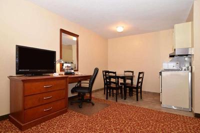 SureStay Hotel by Best Western Zapata