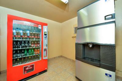 Best Western Windwood Inn & Suites