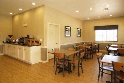 Whitten Inn Cotulla RV Par