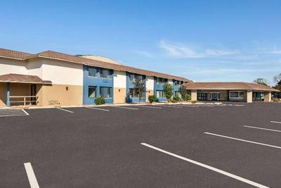 AmericInn by Wyndham La Crosse Riverfront