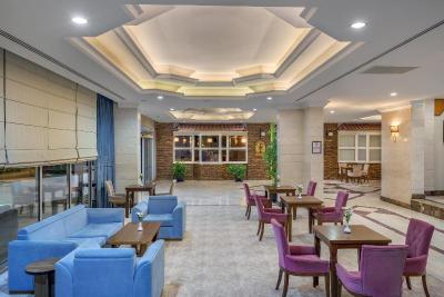 Green Max Hotel