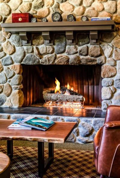 Coast Inn at Lake Hood