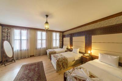 Lalinn Hotel
