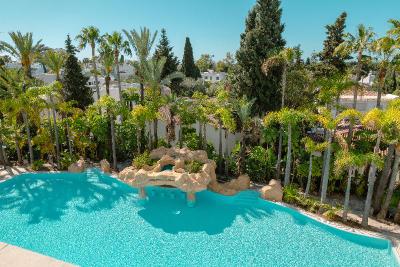 Guadalpin Suites
