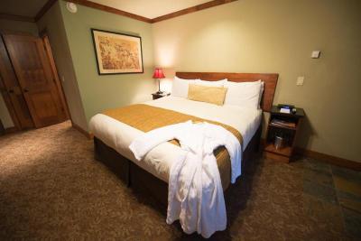 Avalon Lodge
