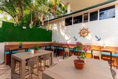 L’Ancora Beach Hotel